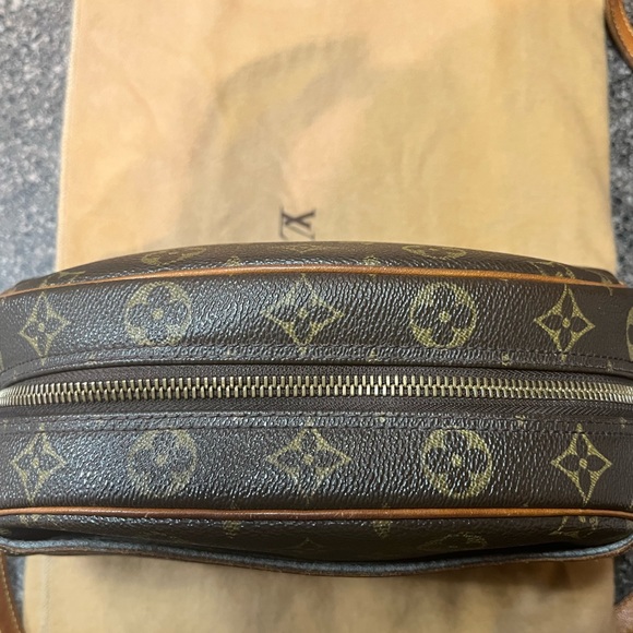 ‼️SOLD‼️ 💯 Authentic Louis Vuitton Blois Crossbody Bag - Picture 12 of 14